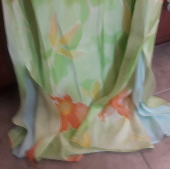 Dress - Picture 5 of 7